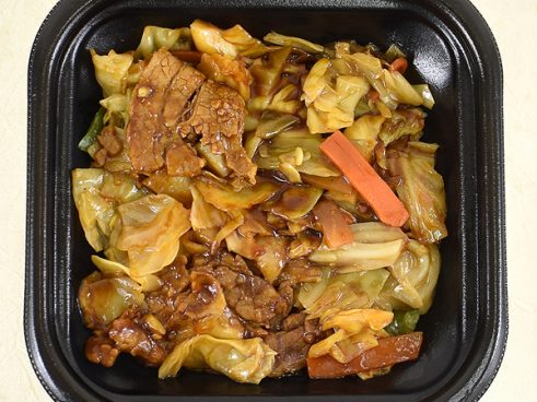 野菜不足が気になる人は要チェック！ 「1/2日分の野菜が摂れる回鍋肉丼」（ローソン）からあふれる醤（ジャン）の魅力