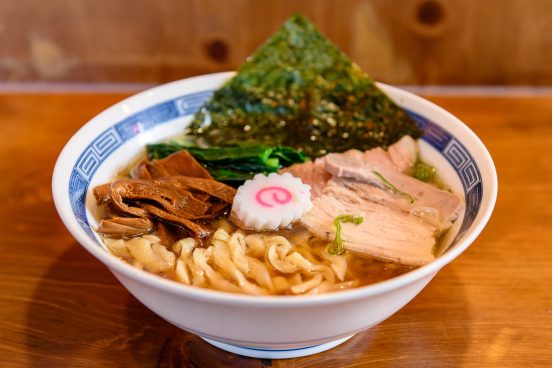頑固でお茶目な臍曲がりが作る魔法のようなラーメン【京王堀之内「口樂」】～田中貴のラーメン狂走曲～