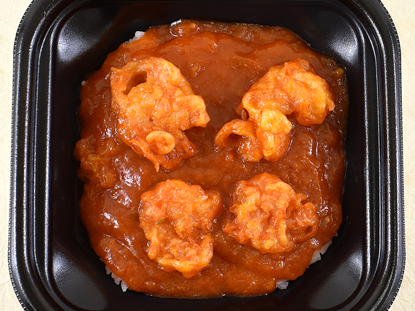 プリプリ食感がたまらない！ ローソンの「海老チリ丼」は刺激と甘みのバランスが絶妙な一品