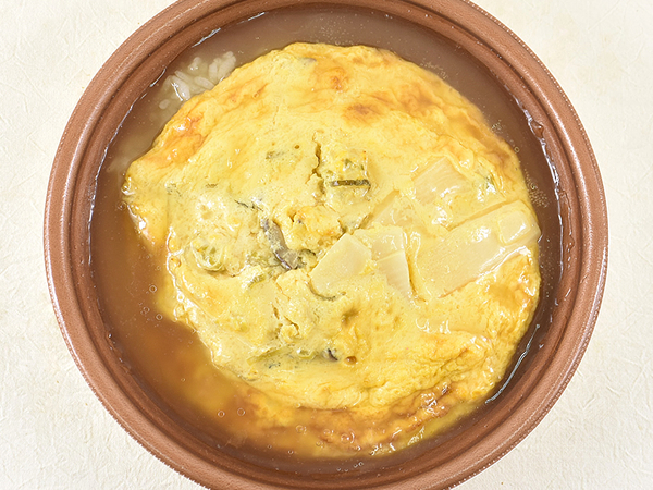 卵ふんわり、あんとろ～り「鶏ガラ出汁の特製天津飯」（セブン）からあふれるクセのない旨み