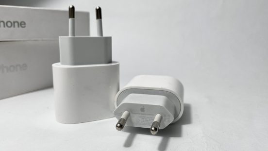 iPhone 15、高速充電は“MFi認証”「USB-C」充電器のみ？ 出荷台数は前年比30％〜40％予測