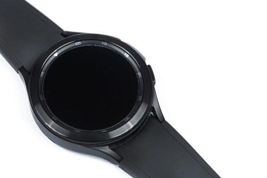 「Galaxy Watch6」、Proモデルのみ人気の物理回転ベゼルが戻ってくるかも！