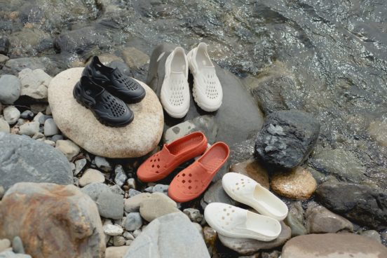 アウトドアから街履きまで！ 水陸両用で活躍するVANSのユーティリティーシューズ