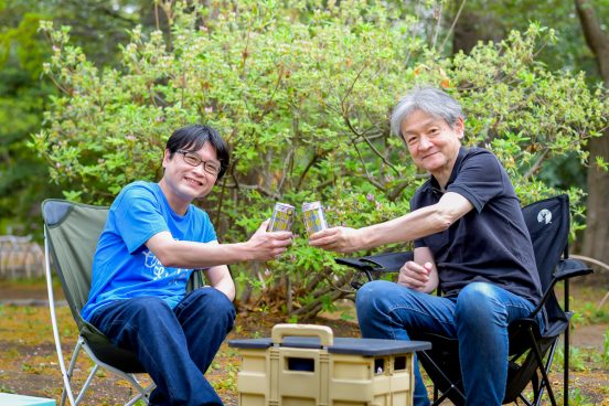 パリッコ×ラズウェル細木が語る「チェアリング」飲みの魅力の噺