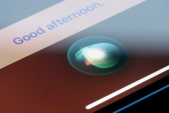 iOS 17ではSiriが画面上部のDynamic Islandに移動する？