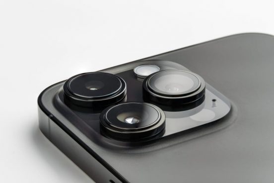 「iPhone 15 Pro Max」はソニーの新型イメージセンサー搭載、カメラ性能は大幅アップかも！