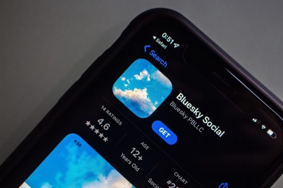 分散型SNS「Bluesky」のユーザー数が急増！ トップインフルエンサーらがTwitterから流出