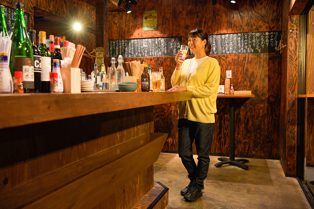 【東京・大衆酒場の名店】渋谷に復活！「立呑 富士屋本店」のカウンターで伝説の立ち飲みを楽しむ噺