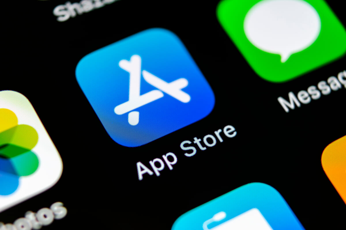 アップル、初のApp Store透明性レポートを発表。週平均ダウンロードは約7億5000万回、20億ドル以上の詐欺行為を阻止