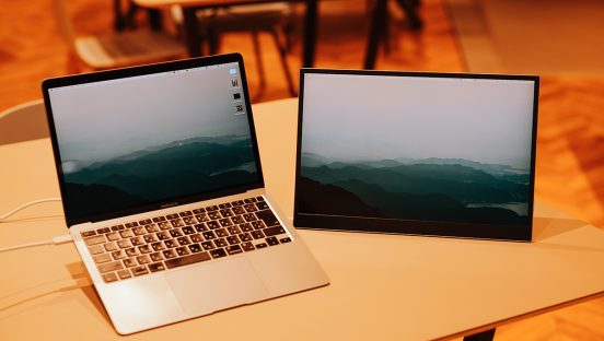 自宅最高派だったけど「LGのモバイルディスプレイ」で外出作業の効率が爆上がり