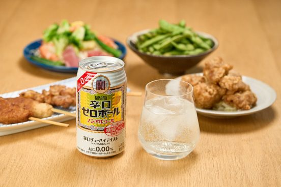 「タカラ『辛口ゼロボール』はお酒の代替品ではない！」編集長が語る平日・休日の幸せな飲み方