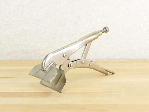 【モノタロウ】解除レバーのおかげで楽ちん！ フラット式で固定・加工作業に便利な「バイスプライヤー」