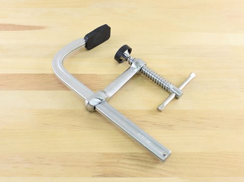 【モノタロウ】約1300円で買える神コスパな「L型クランプ」でDIYをもっと快適に！