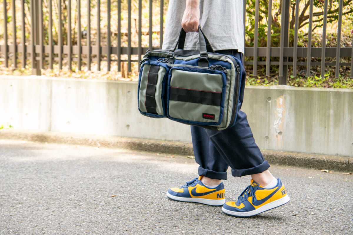3WAYで使用できるブリーフィングの人気バッグ。その25周年限定