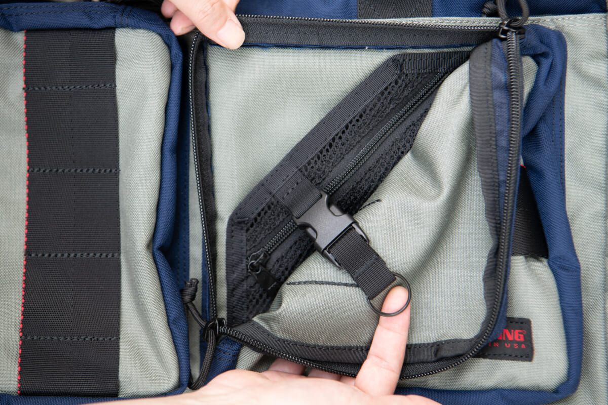 新品 希少 お買い得 25周年限定カラーブリーフィング2wayバッグ 3WAYで使用できるブリーフィングの人気バッグ。その25周年限定