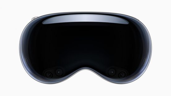 アップル、空間コンピューターのApple Vision Pro発表！ デュアルプロセッサーで片目4K以上の解像度、価格は約50万円