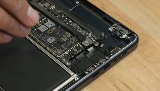 15インチMacBook Air、修理はどれだけしやすくなってる？