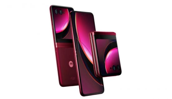 表も裏も大画面！ 新型折りたたみスマホ「Motorola Razr+」登場
