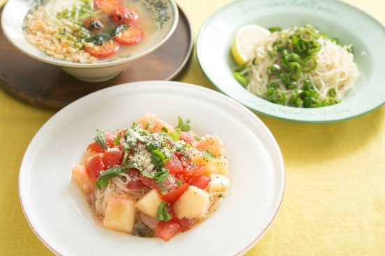 エスニックに納豆にフルーツ!? そうめんの斬新レシピと、アイデア麺つゆ