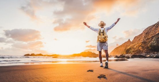 デンマーク人が飛行機を使わずに世界一周を達成！ 何年かかった？