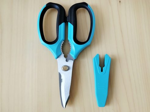 【モノタロウ】なんでも切れる！ ザクザク切れる！ 多用途使用OKの「強力万能はさみ」を使ってみた