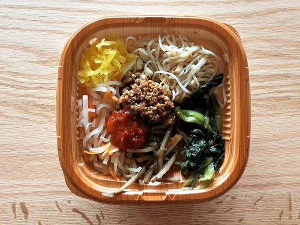 辛さ、具沢山で五感が喜ぶファミマの「ビビンバ丼」でバテる前にパワーチャージ！