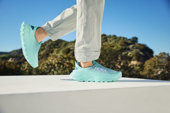 サステナブルな素材を採用したHOKAのスリッポン「リストア TC 」！
