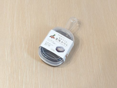 チューブの薬味よりも新鮮で美味しい!? ダイソーの「保存できる薬味おろし」