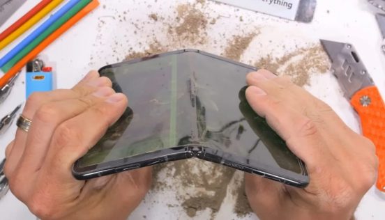 「Pixel Fold」の耐久性は本当に最強？ テストしたら意外な結果が…