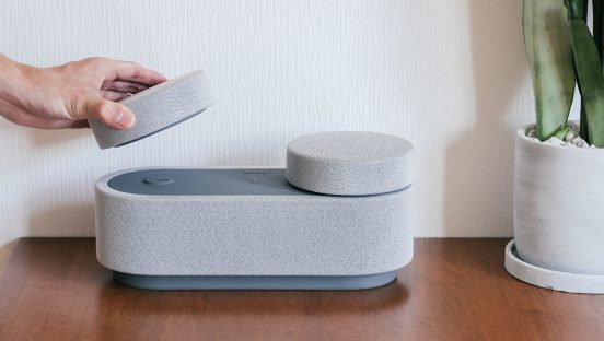 分離するスピーカー、ソニー「HT-AX7」レビュー。ちっちゃい分身どこに置く？