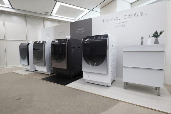 「業界トップクラスの省エネ」どうやって実現？ シャープ最新ドラム式洗濯乾燥機の進化を見てきた