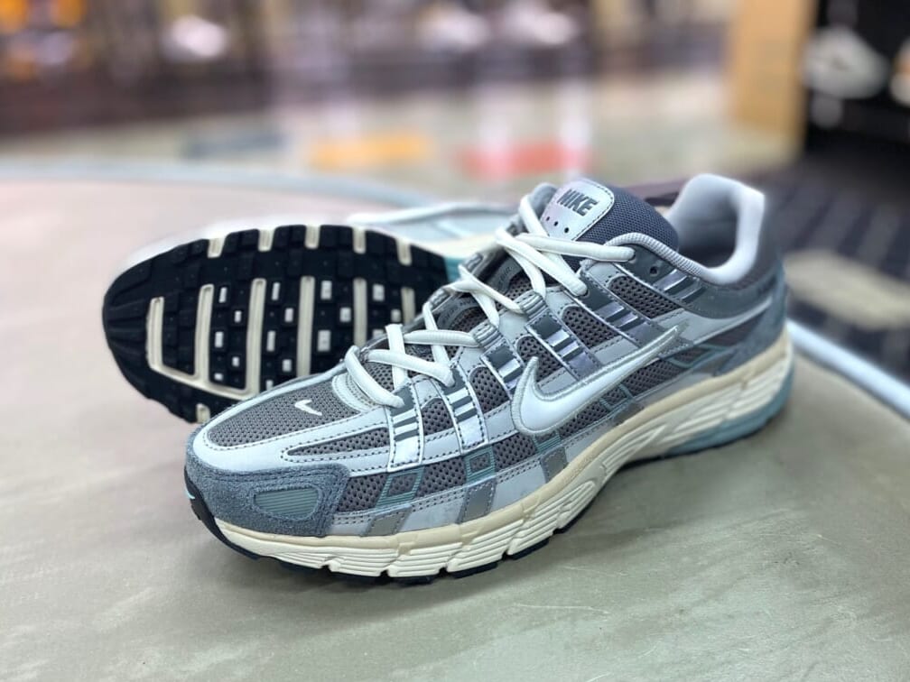 NIKE 90年代 レトロな未来感が光る P-6000 ランニングシューズ 伝統と革新が交わる「ナイキ P-6000」! 2000年代のランニング