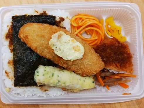 白身フライが存在感を発揮！ セブン－イレブンの「海苔弁当」で楽しむ日本伝統の味