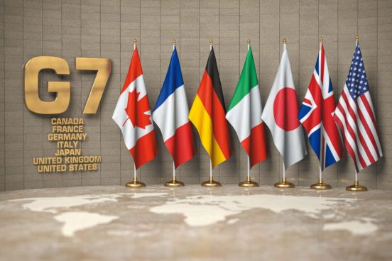 経営コンサルが解説！ 2024年までの政治・経済・エンタメで注目すべきトピック