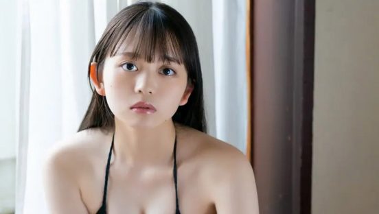 蓬莱舞が黒ビキニでちょっぴり背伸びの大人グラビア『BOMB Love Special 2023 #2』【独占カット】