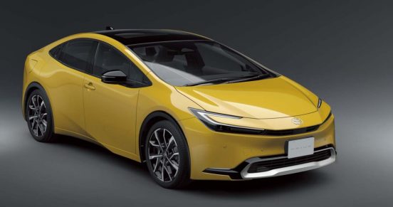 フルモデルチェンジで納車は1年先!?「5代目プリウス」人気のヒミツ【2023年上半期売れたモノSELECTION 乗り物編】