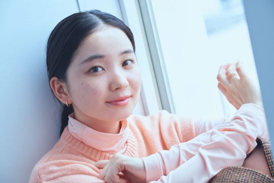 「未知な部分が大きい」俳優・福地桃子、初舞台『橋からの眺め』への思いを語り尽くす