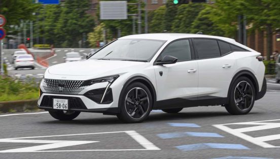 プジョー「408」試乗。トップクラスの質感！ 走ればスポーティなハンドリングで楽しい