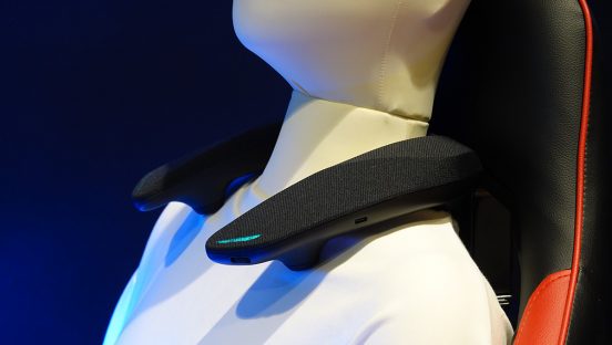 パナソニックがワイヤレスで迫力の音を楽しめるゲーミングネックスピーカー「SC-GNW10」を発表