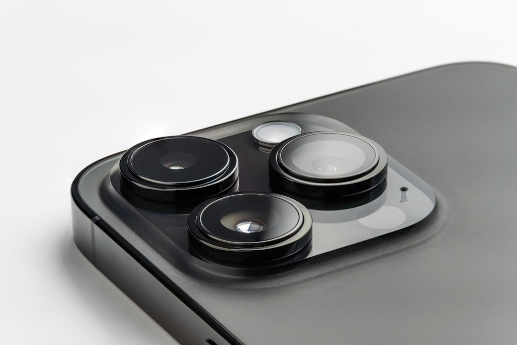「iPhone 15 Pro Max」だけ発売が最大4週間遅れる？ その原因は…