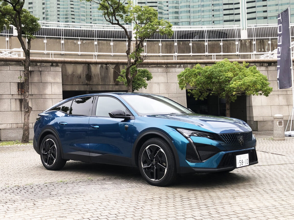 クーペ＋SUVなプジョー「408」、ベストグレードはPHEVではなく…