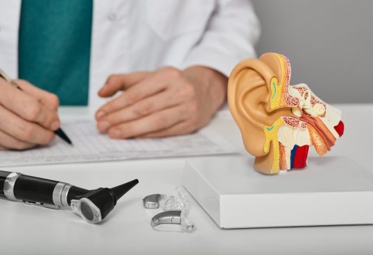 ヘッドホン難聴は長時間のながら聴きも原因…医師が教える落とし穴と対策