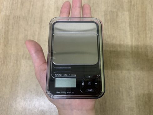【モノタロウ】手のひらサイズで使える「ポケットはかり」は0.1g単位で測量可能！