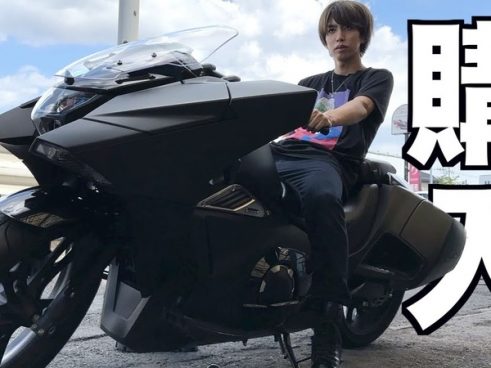 はじめしゃちょーがAKIRAバイク「NM4-02」購入！ すぐには乗れない仰天理由とは!?