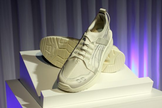 CO2排出量世界最少スニーカー「GEL-LYTE Ⅲ CM 1.95」全世界同時発売へ。何がすごい？