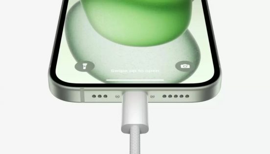 iPhone 15、USB-Ethernetアダプタで有線インターネットに繋ぐとダウンロード激速に！