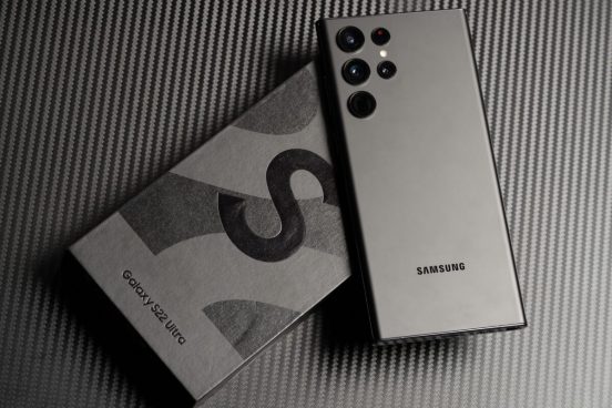 「Galaxy S24 Ultra」、充電速度はアップしない？ しかし全モデルともディスプレイは良くなるかも