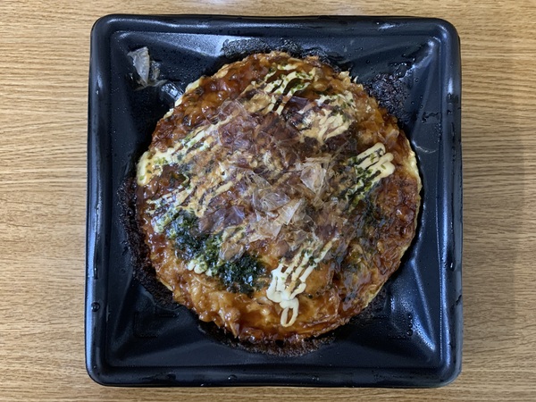 フワフワだけど食べ応え◎。一度は食べたいローソン「国産長芋使用 ふんわりお好み焼」
