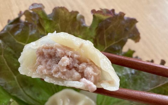 レンチンなのにスープが溢れ出る、ローソンの「小籠包」は試さないと損をする!?