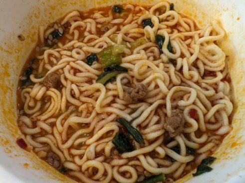 手軽＋満腹＝セブンプレミアのデカいカップ麺！ 「7P 担々麺BIG」